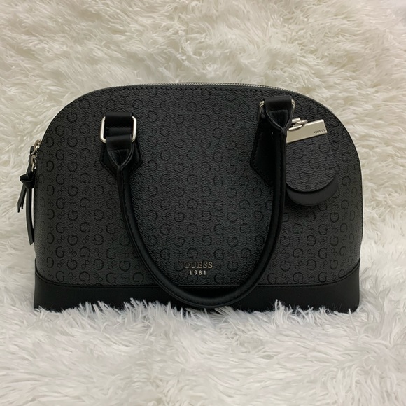 Black GUESS Purse - Picture 1 of 3